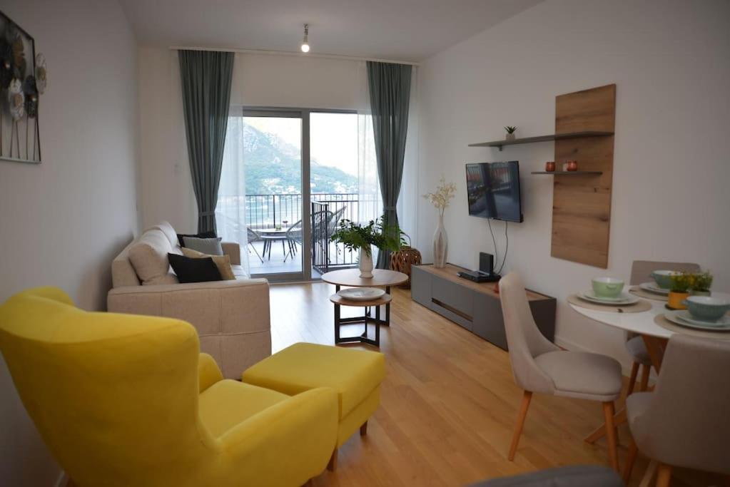 דירות קוטור Design Flat With Impressive Boka Bay View מראה חיצוני תמונה