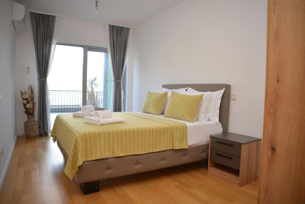 דירות קוטור Design Flat With Impressive Boka Bay View מראה חיצוני תמונה